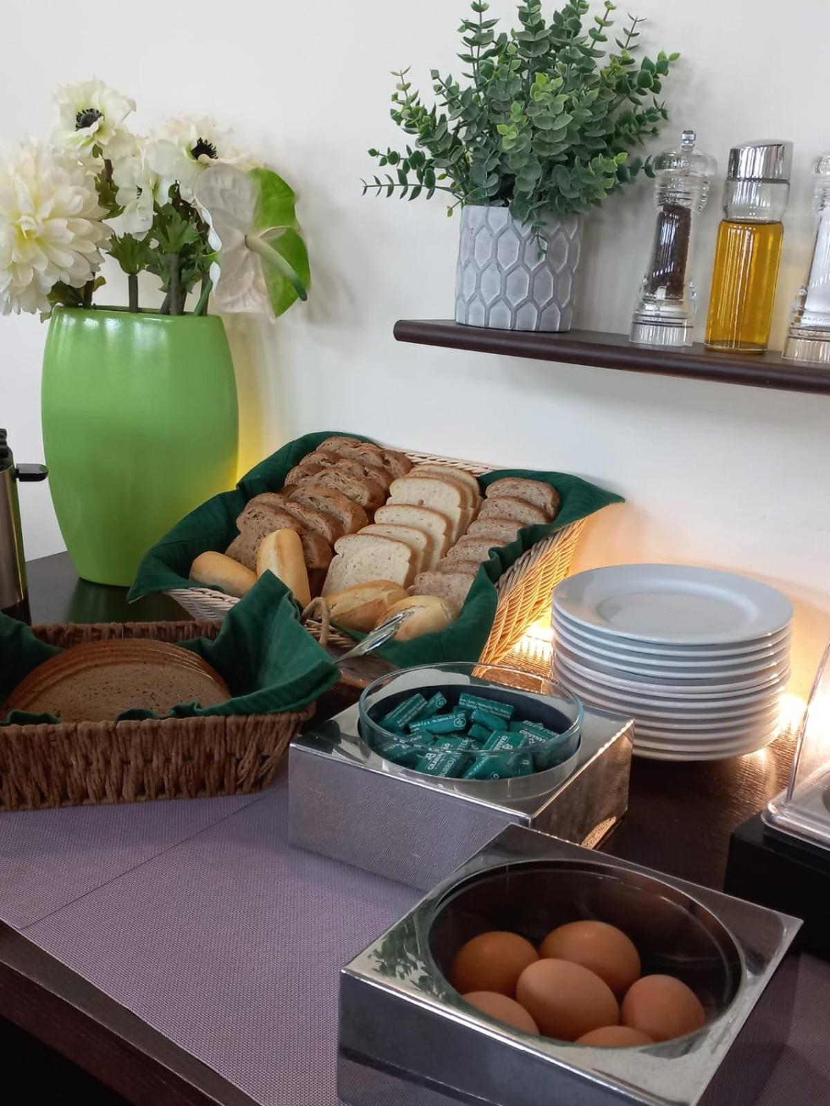 Life Sport Hotel Mentana Bagian luar foto